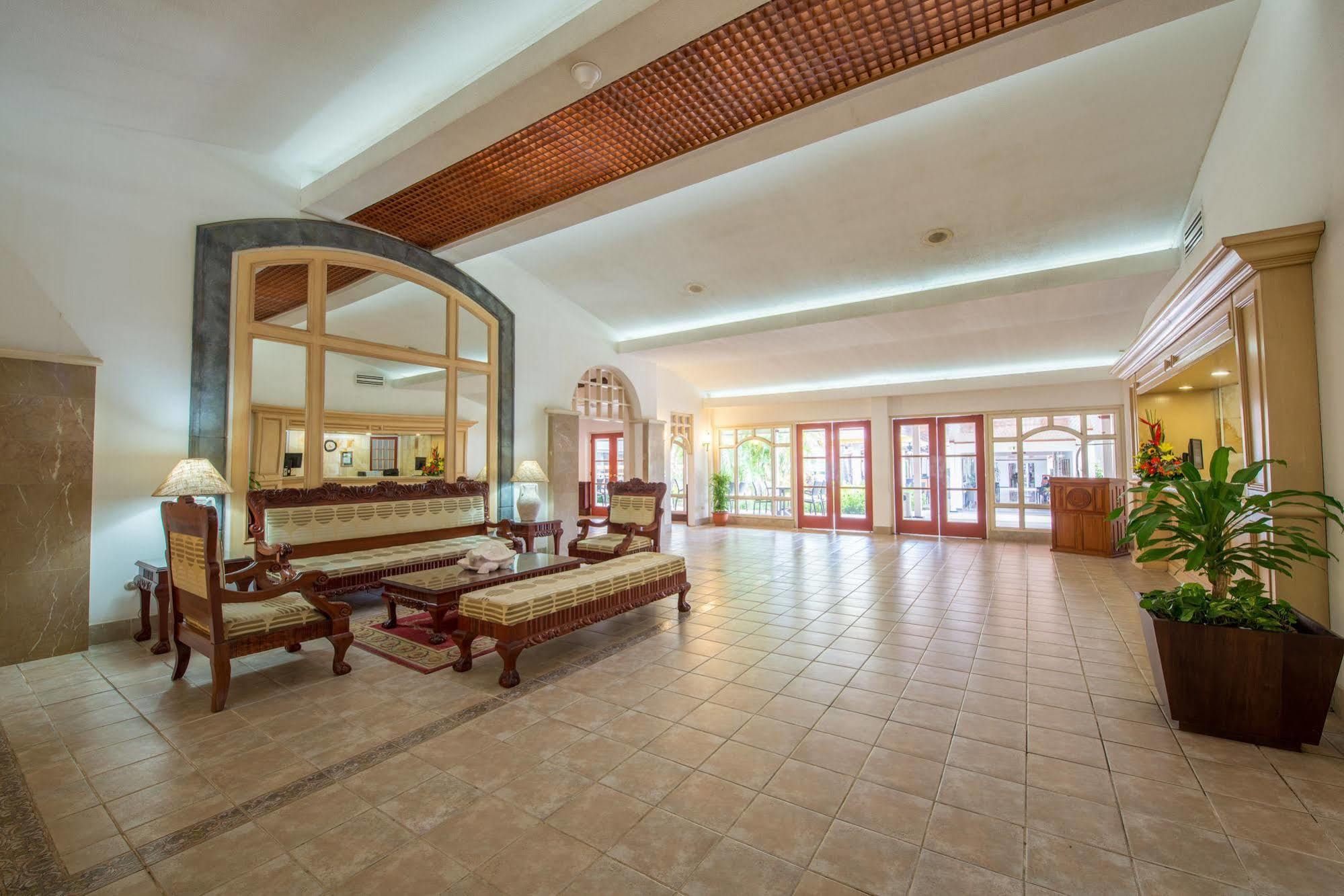 Hotel Globales Camino Real ماناجوا المظهر الخارجي الصورة